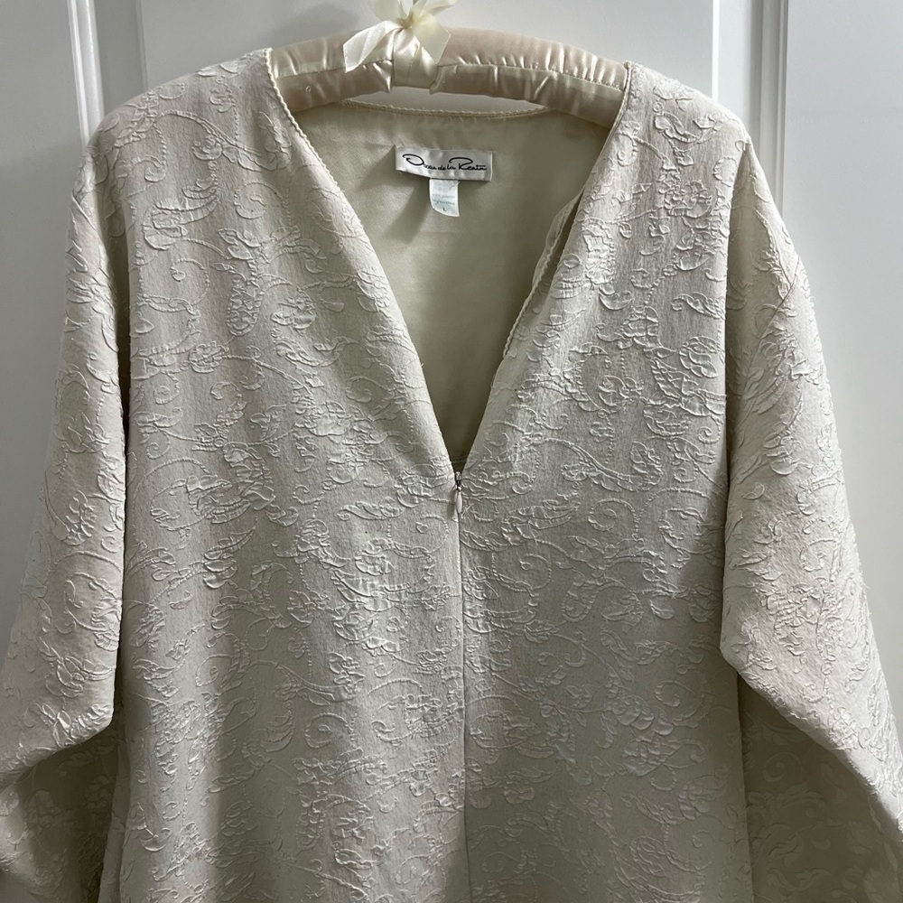 Oscar de la Renta gown robe size Large